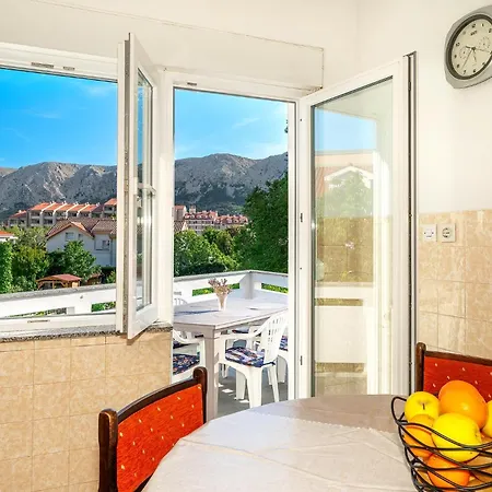 Nada & Ivan With Terrace Apartment Baska (Krk)