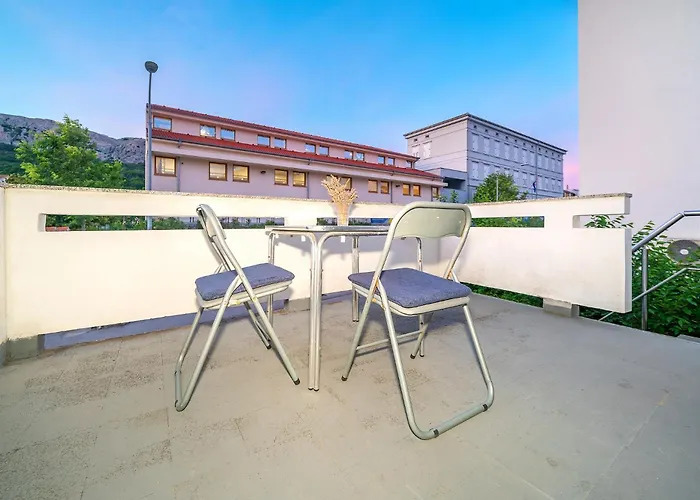 Apartment Nada & Ivan With Terrace Baska (Krk)